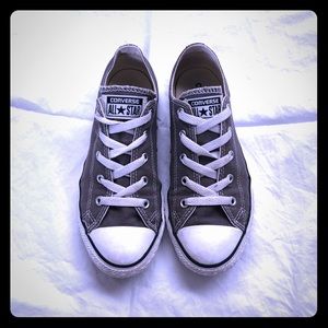 🆑 🚻 CONVERSE Chuck Taylor Low Top Sneakers